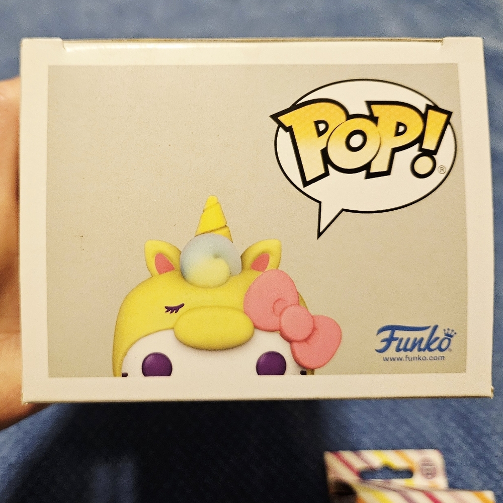 Funko Pop Sanrio Hello Kitty Unicorn - Picture 4 of 7